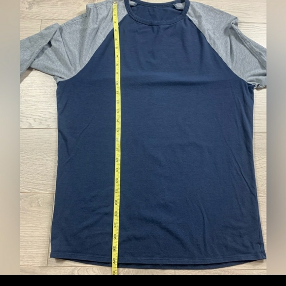 Lululemon Athletica Bodhi Long Sleeve Shirt Navy/Heathered Gray Medium - Picture 6 of 11